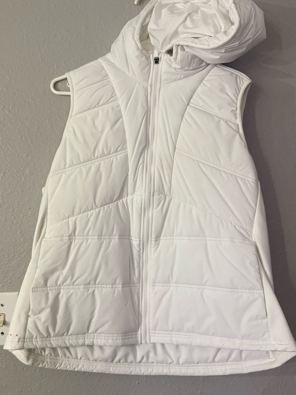 Avia White Hooded Quilted Puffer Vest